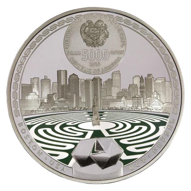 ЦБ РА ввел в обращение серебряные памятные монеты " Лабиринт Бостона" и "Лабиринт Ваалса"